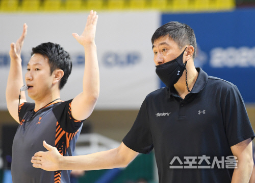 [포토] 삼성 이상민 감독, 조금만 더...!