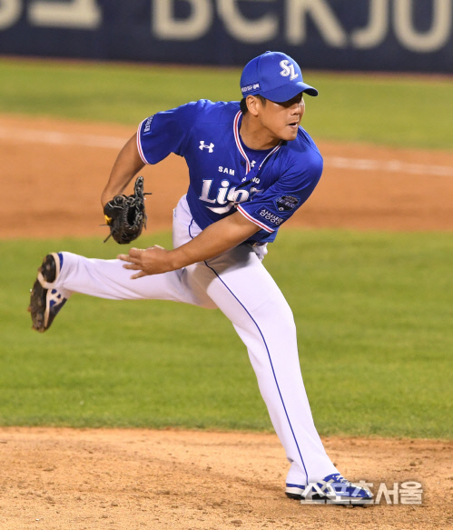 [포토] 삼성 이상민, 4-3 박빙 리드 지켜라!