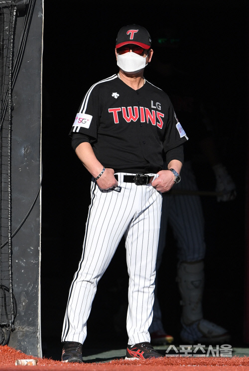 사라진 슈퍼백업 김용의, LG의 반복된 운용미스[SS시선집중]