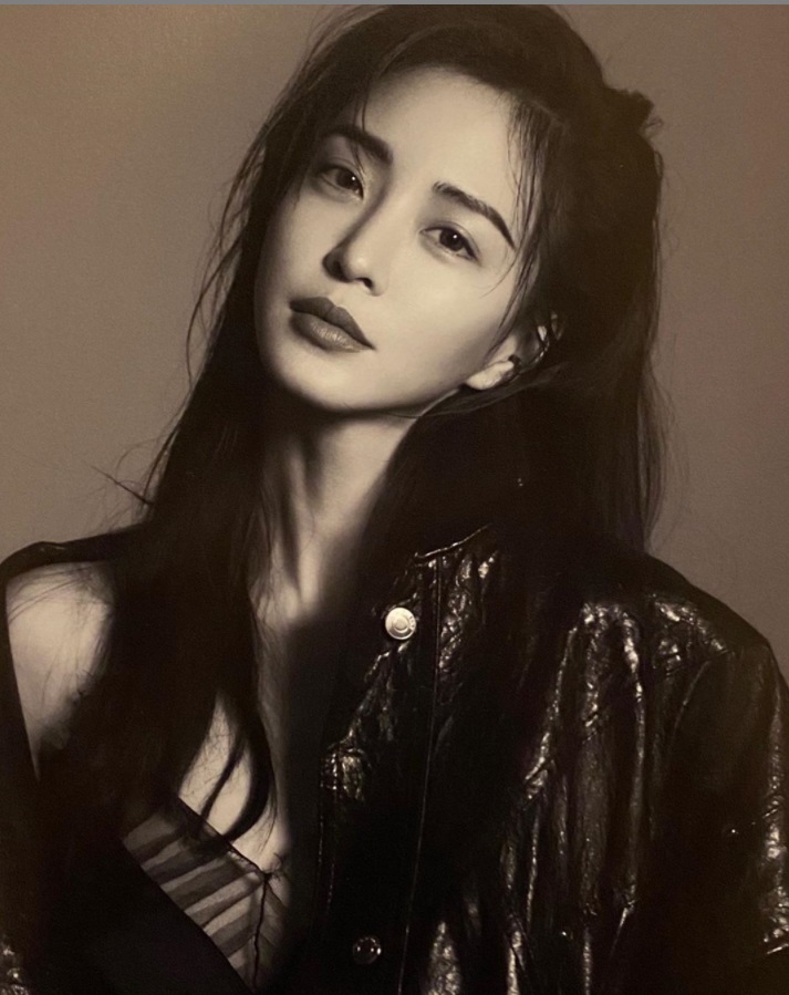한예슬, 흑백사진 뛰어넘는 '넘사벽' 미모 근황[★SNS]