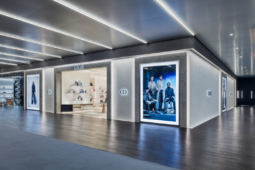 디올, 갤러리아 광교서 부티끄 오픈…“남녀 모두를 위한 공간”