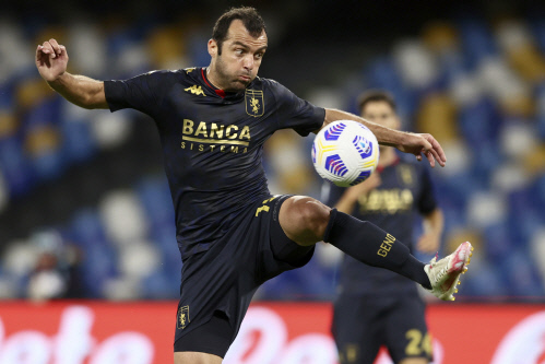 이적생에 주장까지…17명 확진, 제노아발 코로나 사태 '일파만파'