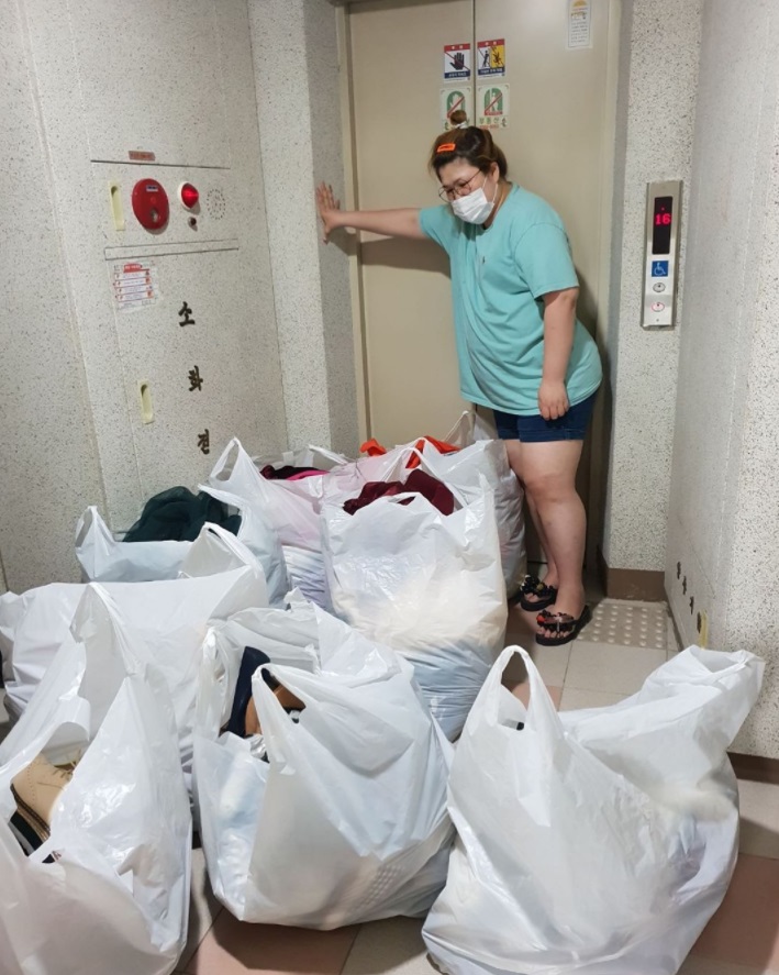 '시청만 했는데 이 정도?' 이국주, '신박한정리' 시청 후 집앞에 쓰레기봉투산 사태