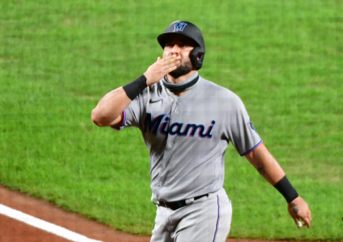 '강정호 친구' 세르벨리, 34살 7번째 뇌진탕 끝에 은퇴