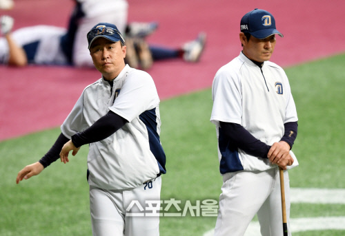 [포토] 이동욱 감독 '나도 몸 좀 풀어볼까'