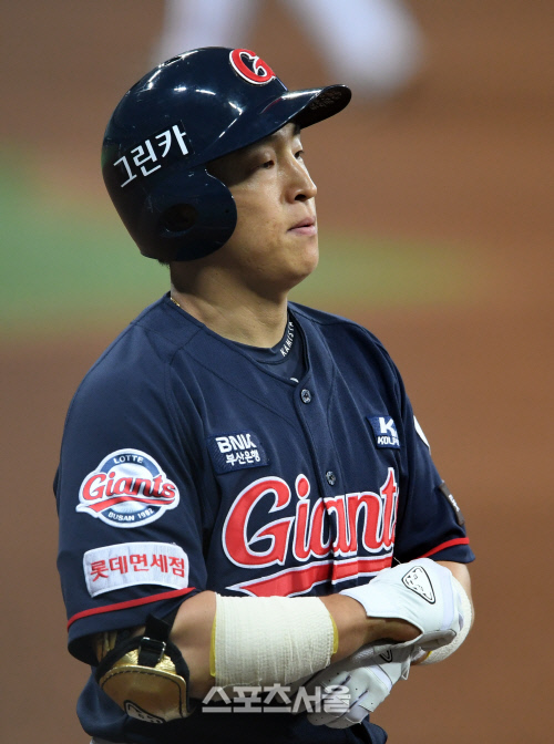 [포토]롯데 손아섭, 그게 잡히네...