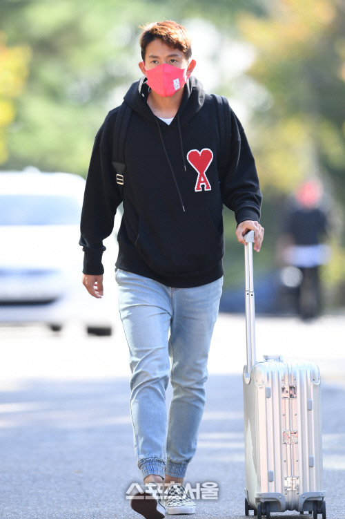 [포토]대표팀 홍철, 올림픽대표팀과의 결전을 위해!