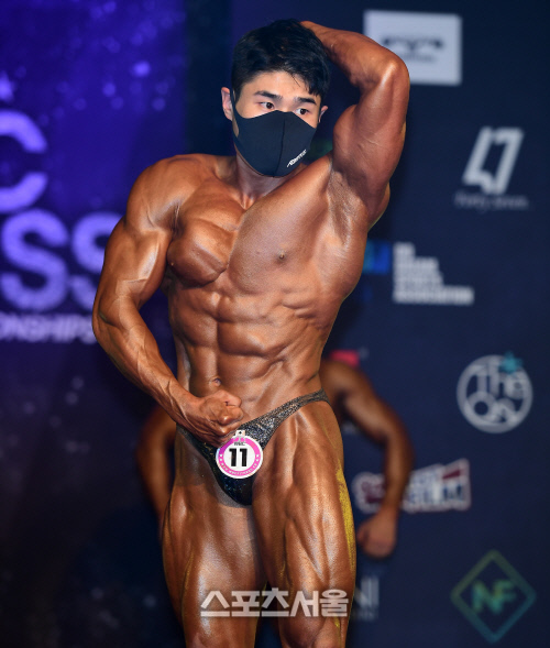 WBC 피트니스를 빛내는 이황, 머슬 그랑프리의 위용[포토]