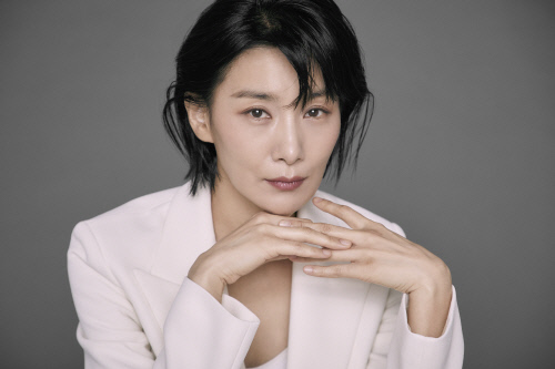 김서형