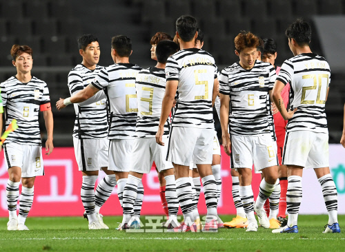 [포토]올림픽대표팀에 3-0 완승 거둔 국가대표팀