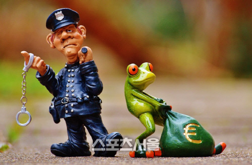 조세회피처 국적 외국인 투자자 9269명, 국내 주식 105조 보유…역외탈세 '빨간불'