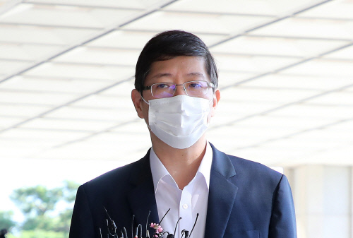 '재산 축소 신고' 김홍걸 의원 검찰에 불구속 기소