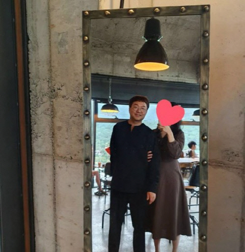 '결혼' 박휘순, '아내의 맛' 합류…17세 연하 예비신부 공개[공식]