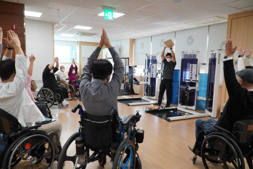 강남베드로병원,  척수손상장애인 위한 맞춤운동교실 운영…“서울서 유일”