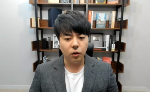 0004674672_001_20201015074301409