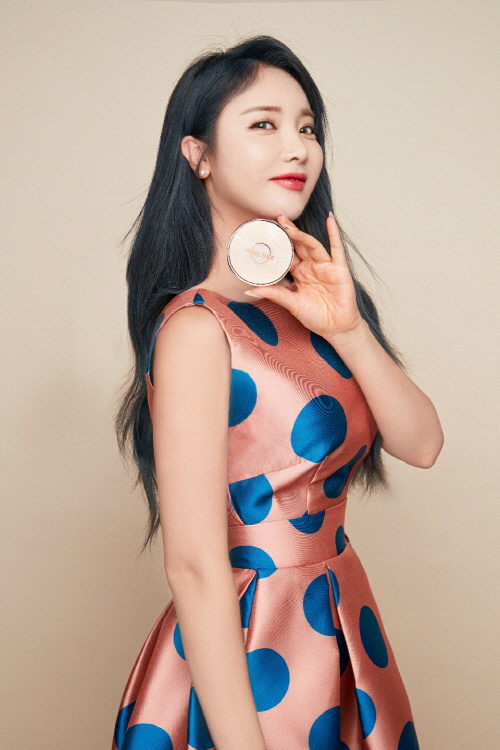 '커버여신' 홍진영, 19일 홈쇼핑 출격