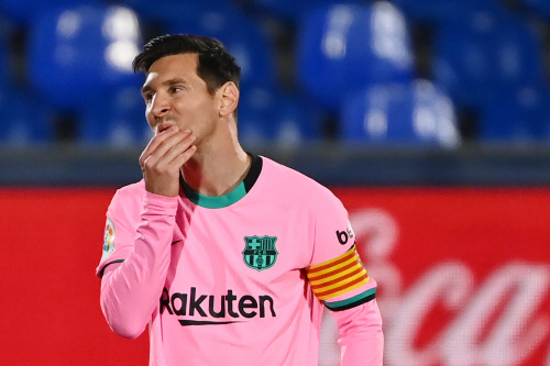 FBL-ESP-LIGA-GETAFE-BARCELONA