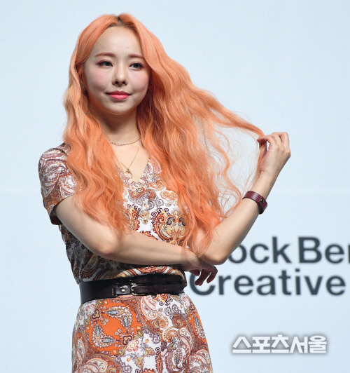 [포토] 이달의 소녀 비비, 화려한 오렌지 헤어~