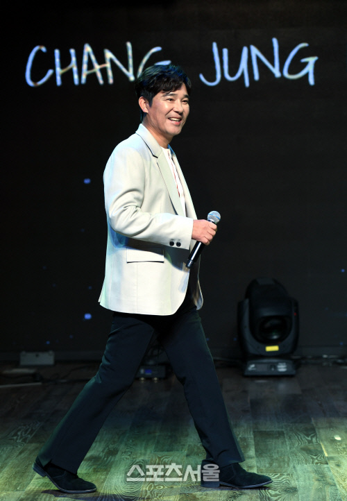 [포토] 16집 가수 임창정, 설레는 입장