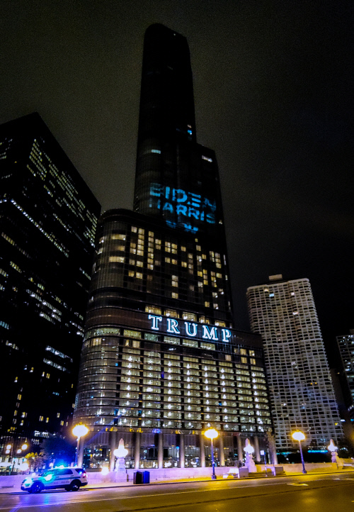 16층 매달려 트럼프 면담 요구한 남성, 13시간 만에 무사 구조