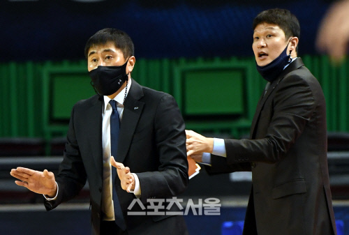 [포토] 이상민 감독 '파울이잖아요'