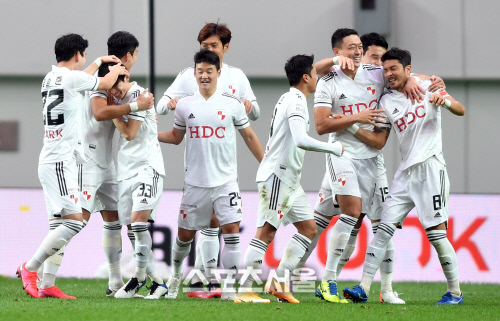 부산 2번째골 주인공 박종우, 승리가 머지않았다![포토]