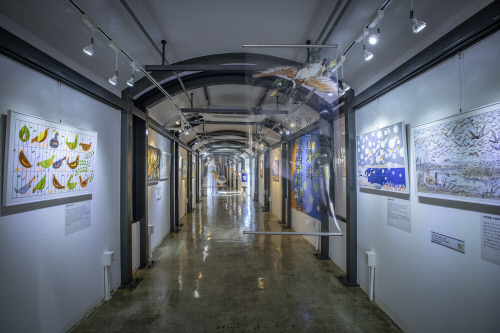 마당을 나온 암탉 - 잎싹, 날다 전시 (3)