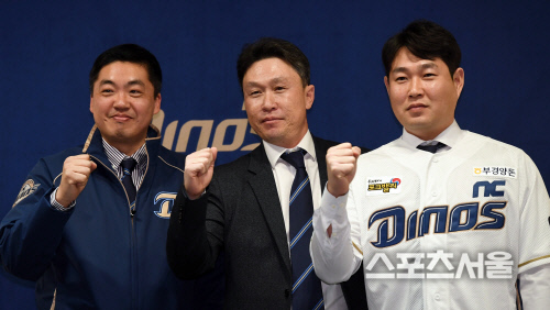 [포토] 김종문 단장-이동욱 감독-양의지 \'가을야구 위하여\'
