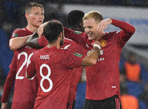 판 바스텐의 일침 "판 더 비크, 맨유 가지 않았어야 했다"