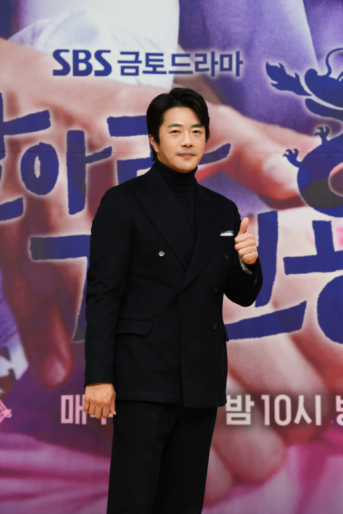 '날아라 개천용' 권상우 "몸 고되지만 보람있어…데뷔 이래 가장 기대작"