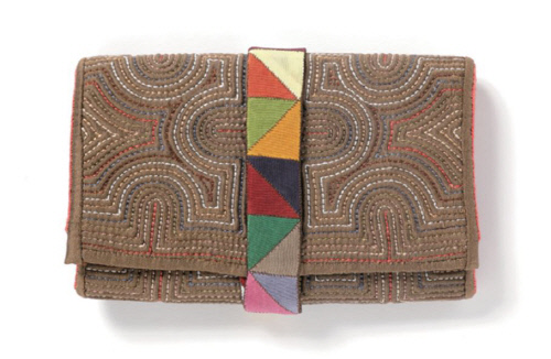 "시간의 숨결이 담긴 바느질" 이덕은 작가 '색실누비'전