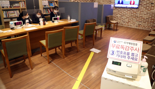 독감 백신 접종 후 사망사례 80건…정부 “그대로 진행”