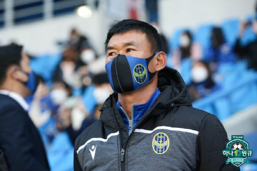 '잔류 기적' 쏜 인천 조성환 감독 "물음표를 느낌표로 만들었고, 마침표를 찍었다"[현장일문일답]
