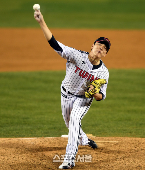 [포토] 역투하는 LG 최동환