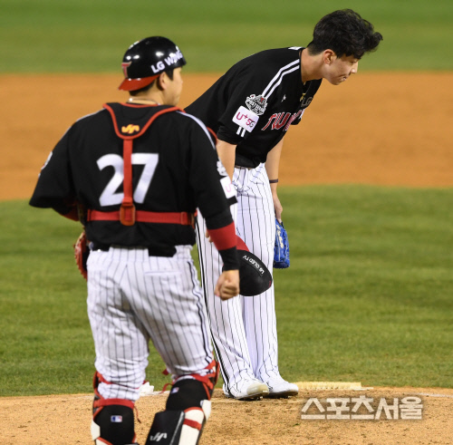 [포토] LG 이민호, 0-3으로 뒤진 4회 1사 만루...결국...