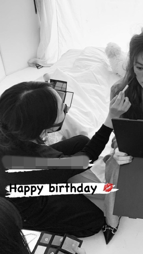 "마음도 예뻐"…송혜교, 스태프 생일 챙기는 진짜 톱스타[★SNS]