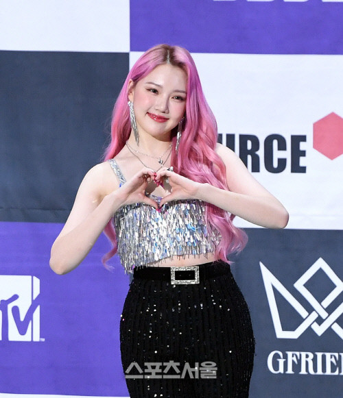 '컴백' 여자친구 예린 "시크·아련 NO, '마고'로 활짝 웃는 모습 보여드릴 것"