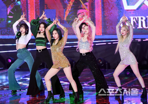 [포토] 여자친구, 컴백 무대...첫 선!