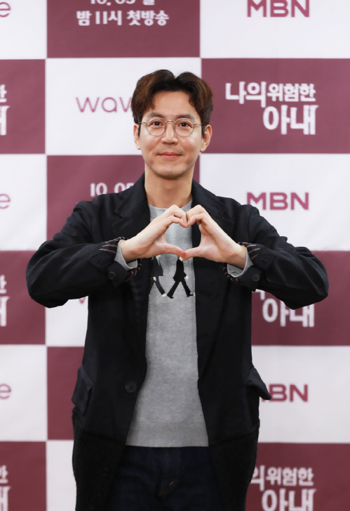 '나의 위험한 아내' 최원영 "액션신 多…체력적으로 힘들어 2~3kg 빠졌다"