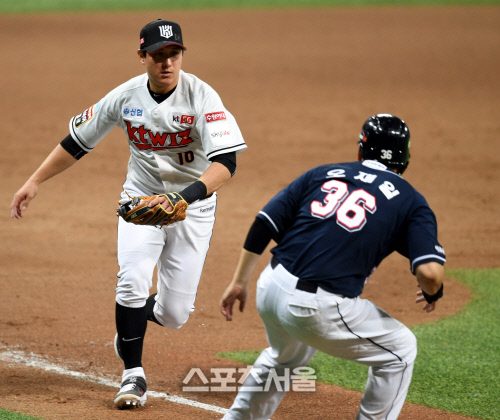 [포토] 황재균 '꼼짝 마'