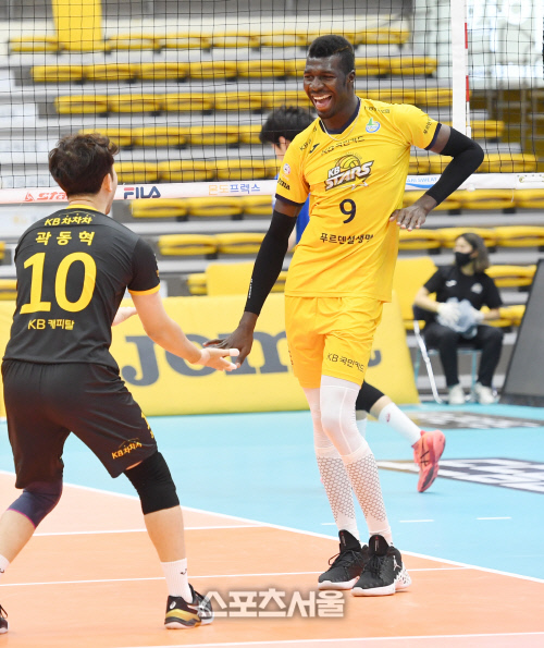 [포토]KB손해보험 케이타, 댄스 세리머니