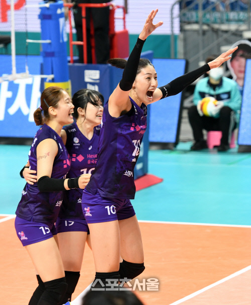 [포토]흥국생명 김연경, 6연승이다!