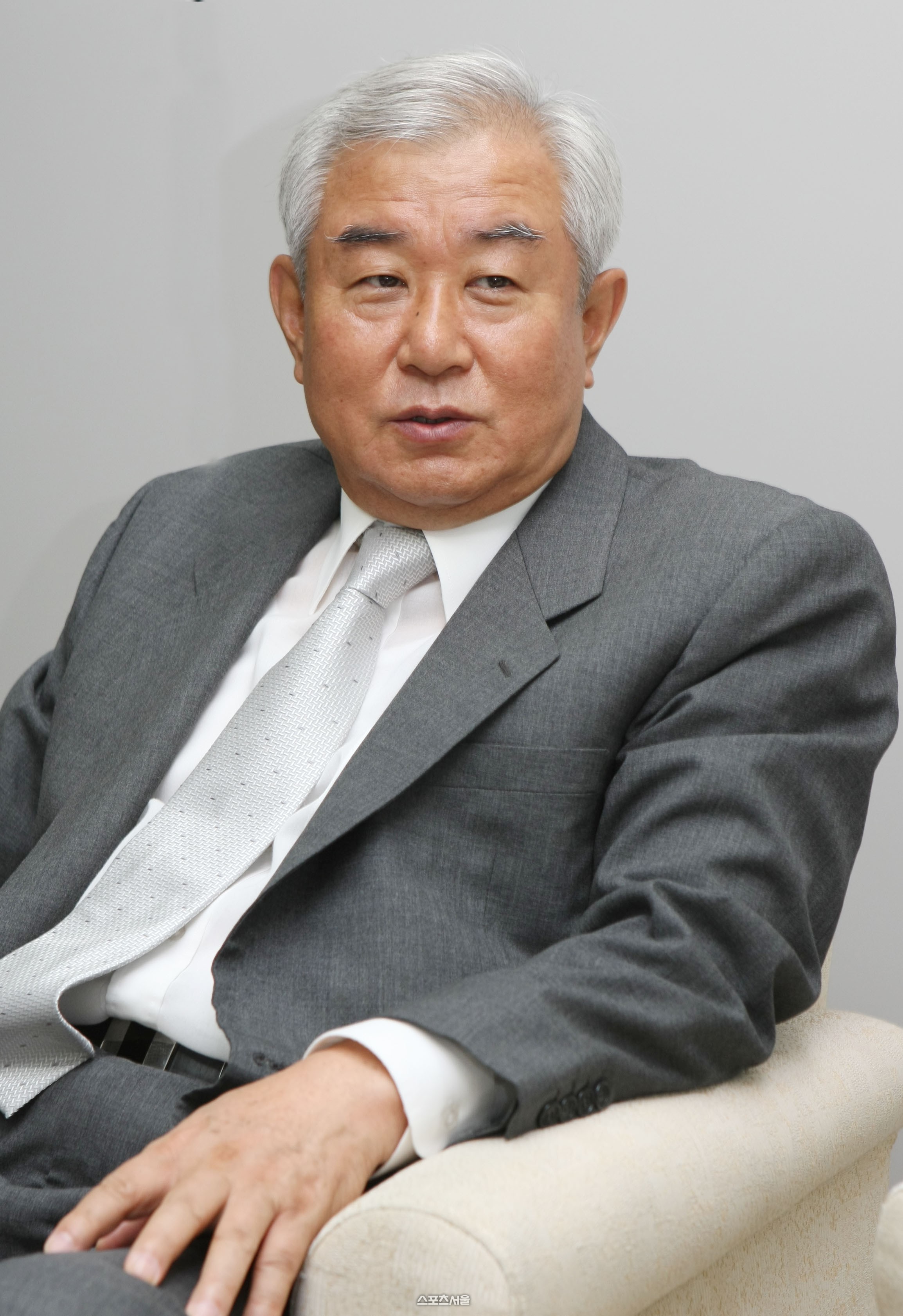 [단독]최창신 대한태권도협회 회장 전격 사의 표명…건강+무자격 선관위 논란 여파