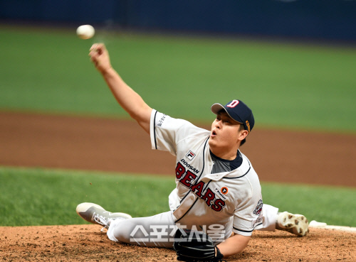 [포토] 김강률 \'줌심이 무너졌어\'