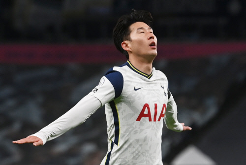 신출귀몰 슈퍼소닉…알고도 당하는 '특급킬러' 손흥민, EPL에선 '펩 저격수'로