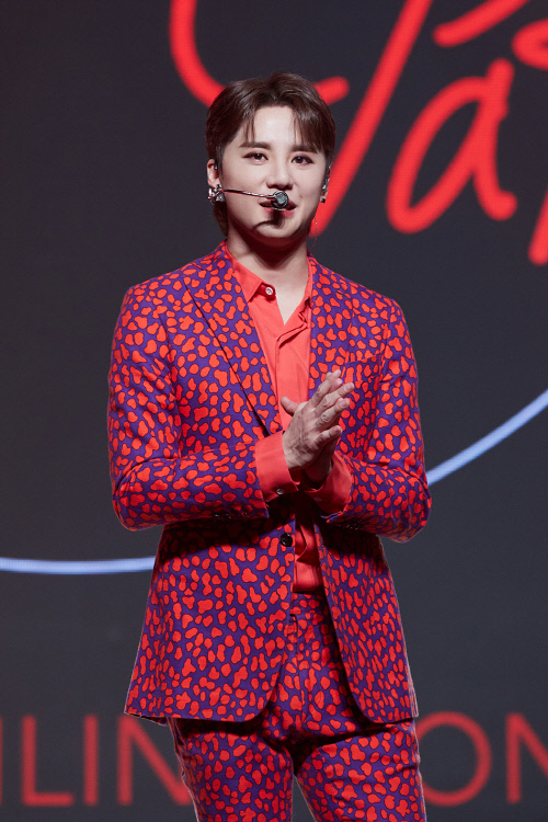 김준수, 온라인 콘서트 성료 "코로나19로 당연하던 것들 그리워졌다"