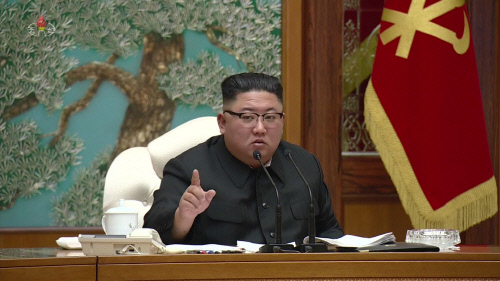 "北 김정은, 환율 급락 이유로 거물환전상 처형"