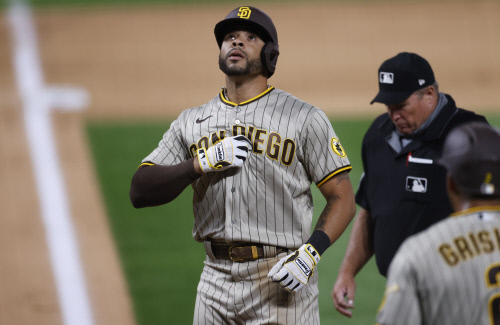 Padres Pham Baseball