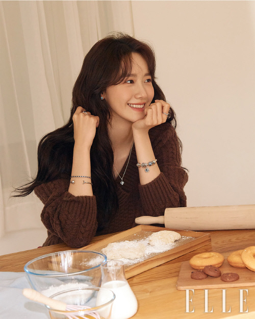 엘르_윤아 (2)