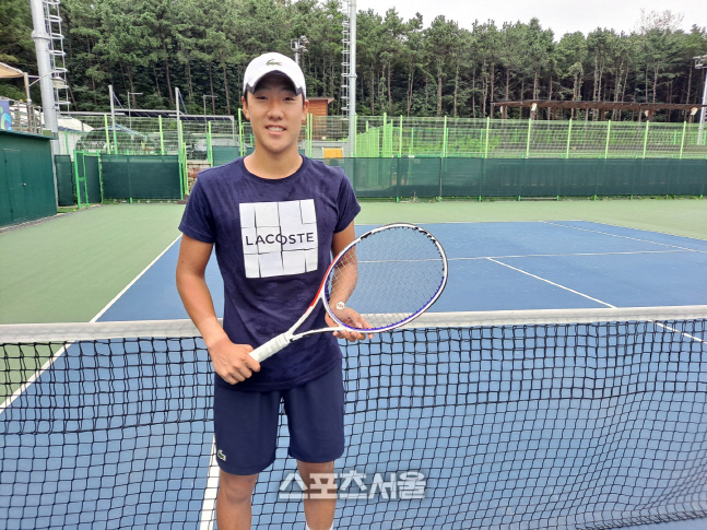 신우빈 테니스 유망주